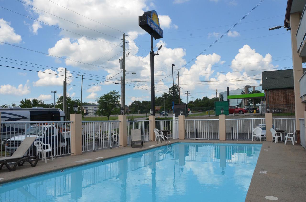 Days Inn By Wyndham Airport Nashville East Dış mekan fotoğraf