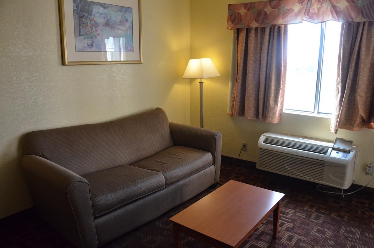 Days Inn By Wyndham Airport Nashville East Dış mekan fotoğraf
