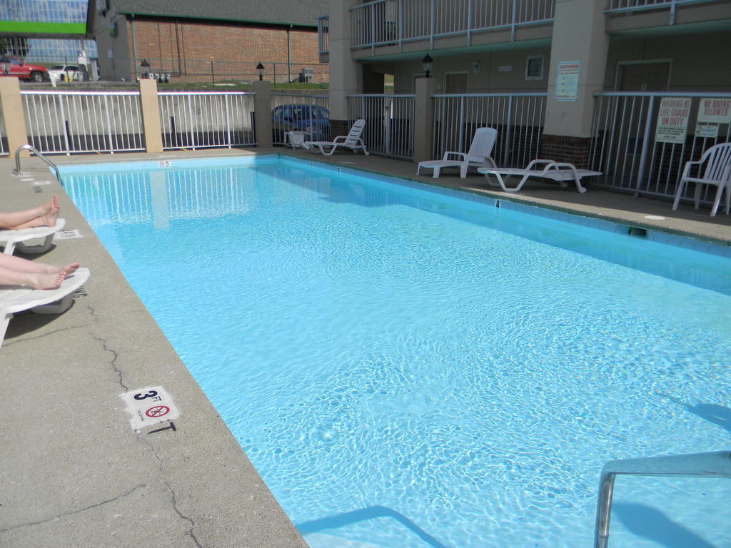 Days Inn By Wyndham Airport Nashville East Dış mekan fotoğraf